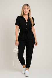 Damen - Kurzarm-Jumpsuit mit Gürtel