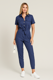 Damen - Kurzarm-Jumpsuit mit Gürtel