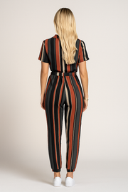 Damen - Kurzarm-Jumpsuit mit Gürtel