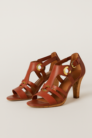 Damen – Riemchen-Heels mit Blockabsatz und eckiger Spitze