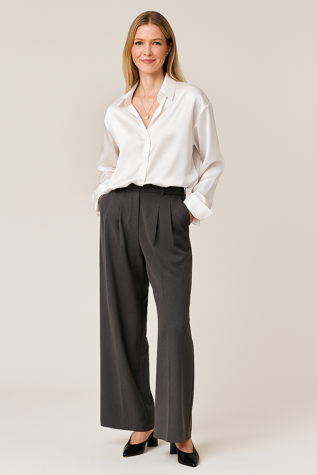 Damen – Satinbluse mit legerem Schnitt und elegantem Glanz