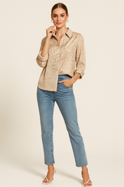 Damen – Satinbluse mit Leopardenmuster und klassischem Schnitt