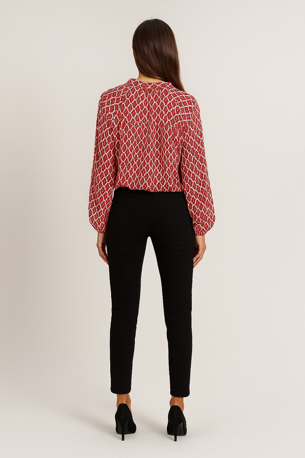 Damen – Bluse mit V-Ausschnitt und langen Ärmeln