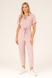 Damen - Kurzarm-Jumpsuit mit Gürtel